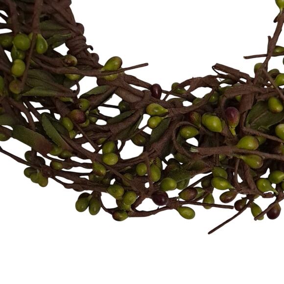 8" Sage Green Pip Berry Garland Rustic Decor for Wreaths, Mantels & More - Picture 2 of 4